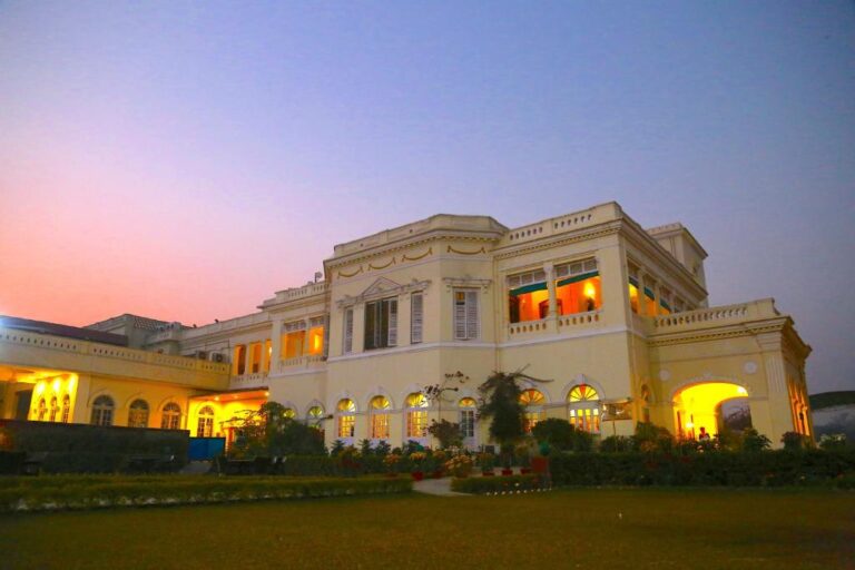 Hotel Surya